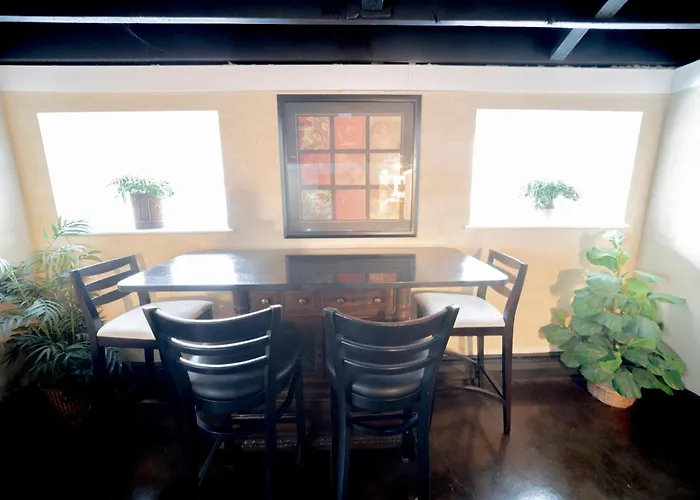Apartment Bootlegger House Sleeps 10-20 Free Tv & Parking Chicago